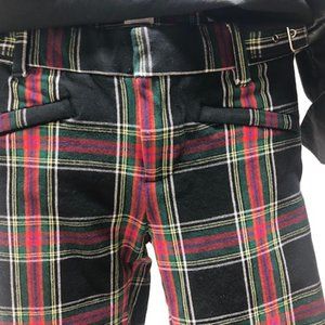 Red and black plaid cropped pants xs
